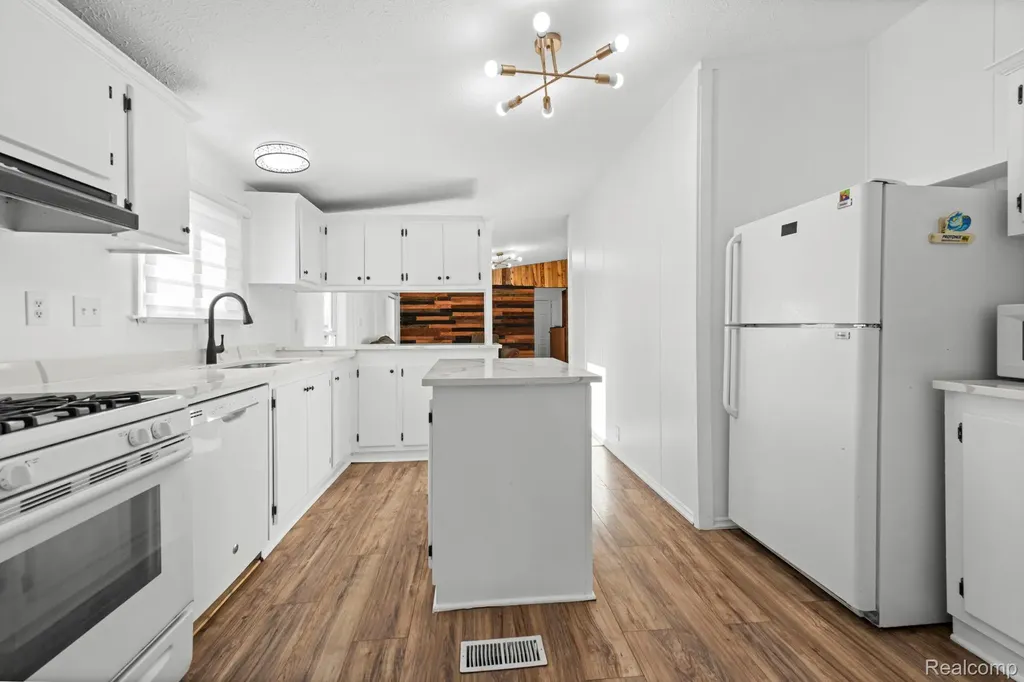 865 Brown City Road Imlay Township MI 48444