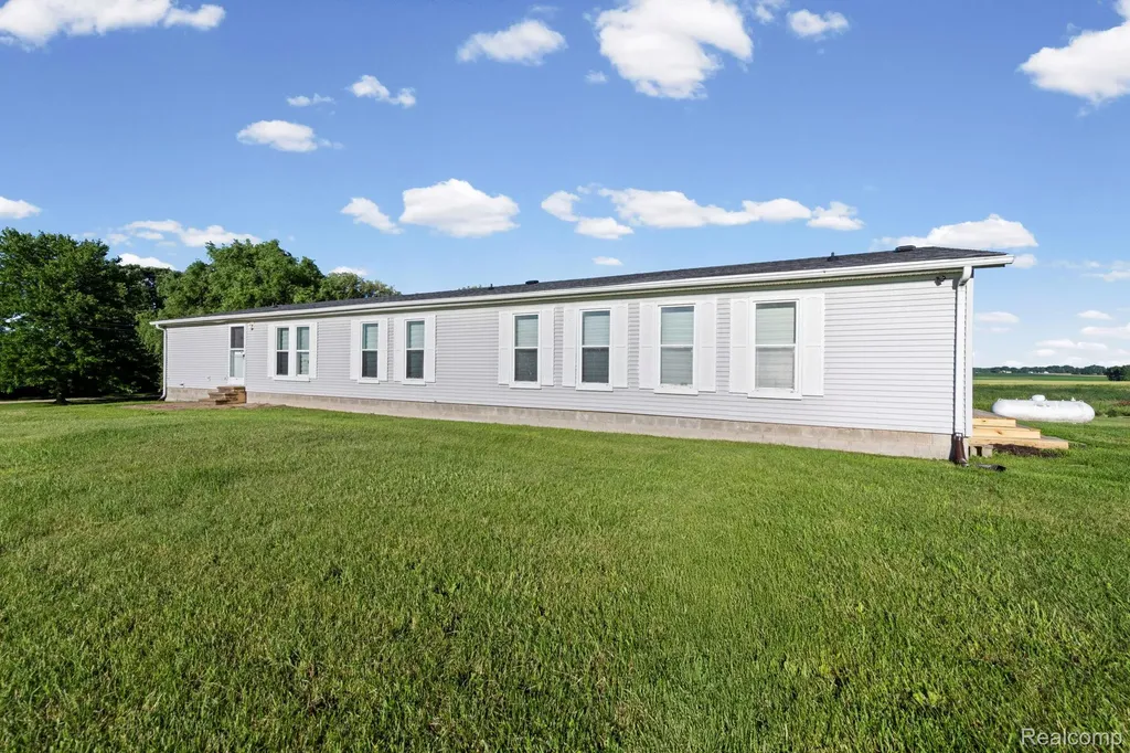 865 Brown City Road Imlay Township MI 48444