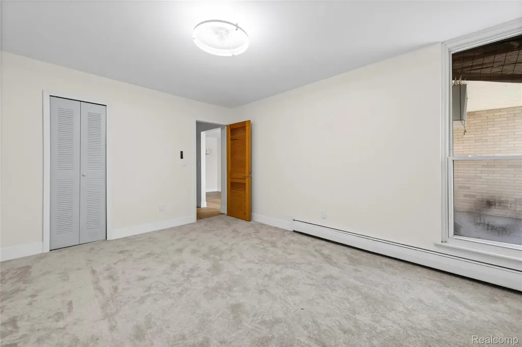4921 Crooks Road Royal Oak City MI 48073