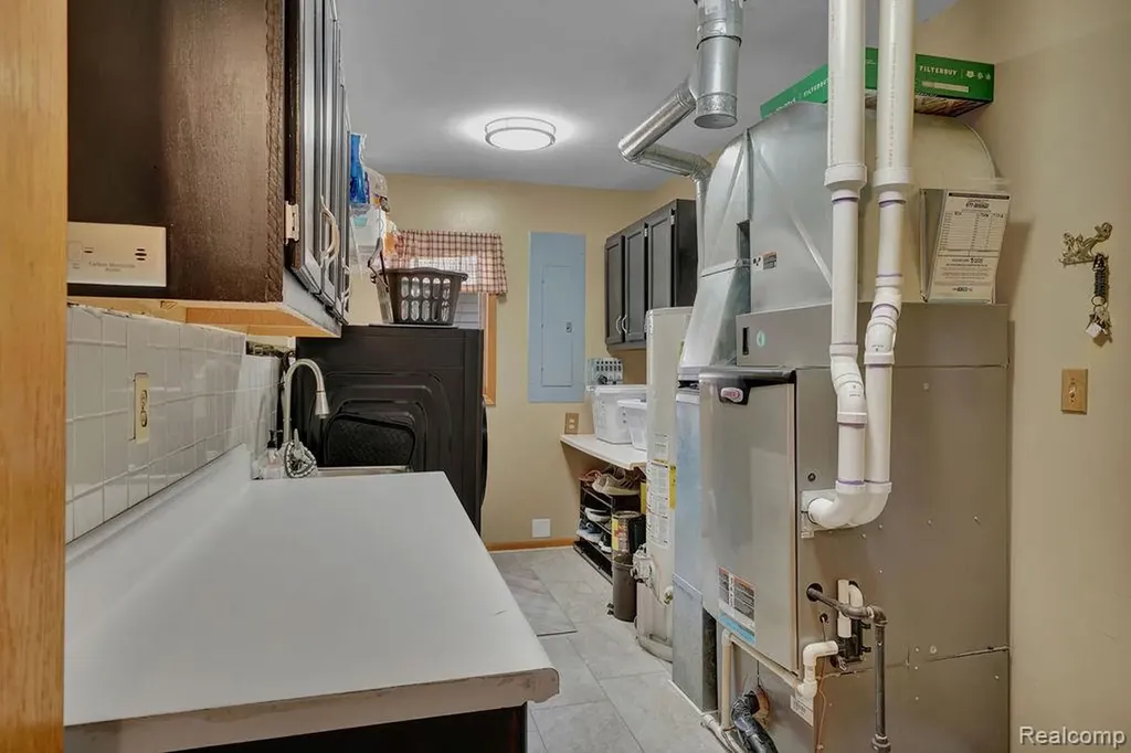 7277 Cardinal Street Clay Township MI 48001