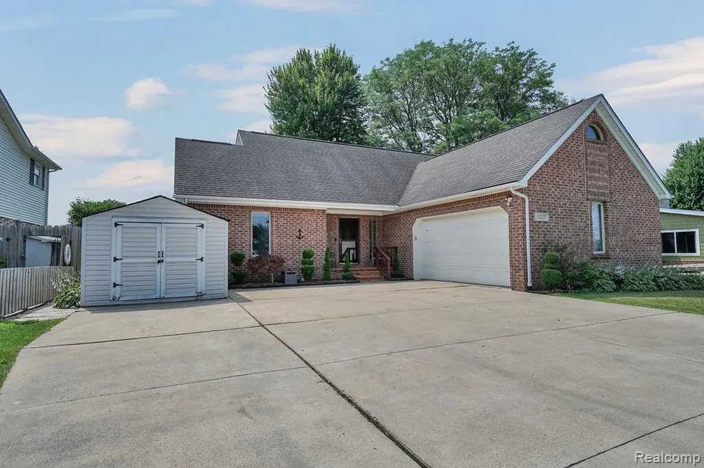 7277 Cardinal Street Clay Township MI 48001