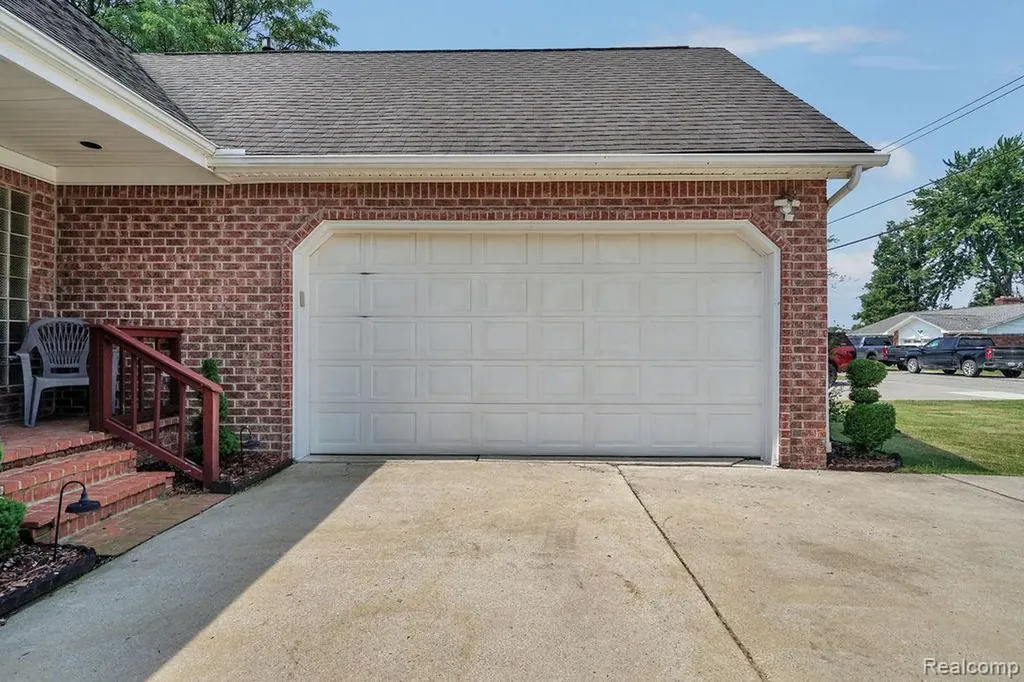 7277 Cardinal Street Clay Township MI 48001