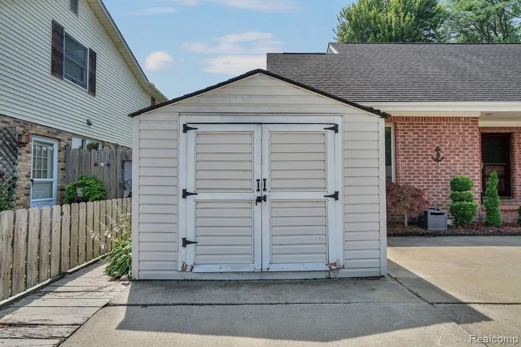 7277 Cardinal Street Clay Township MI 48001