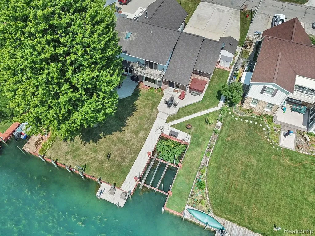 7277 Cardinal Street Clay Township MI 48001