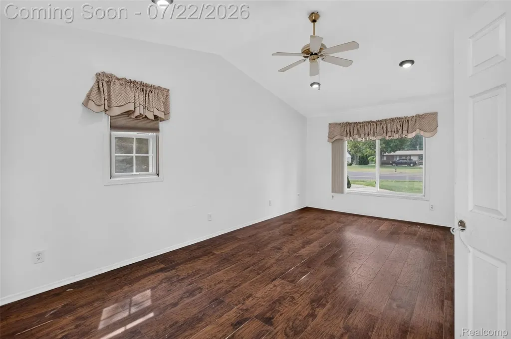 28014 6 Mile Road Livonia City MI 48152