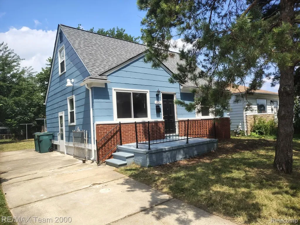 1828 Garfield Avenue Lincoln Park City MI 48146