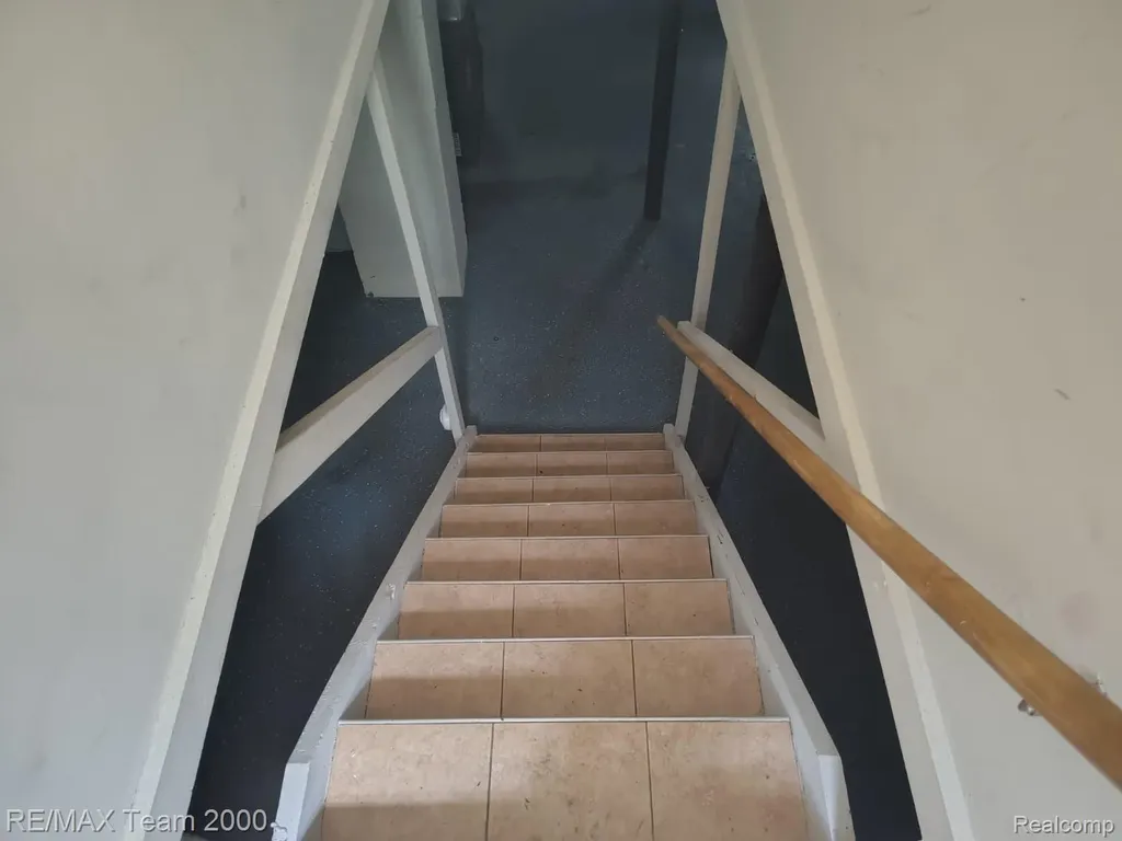 1828 Garfield Avenue Lincoln Park City MI 48146