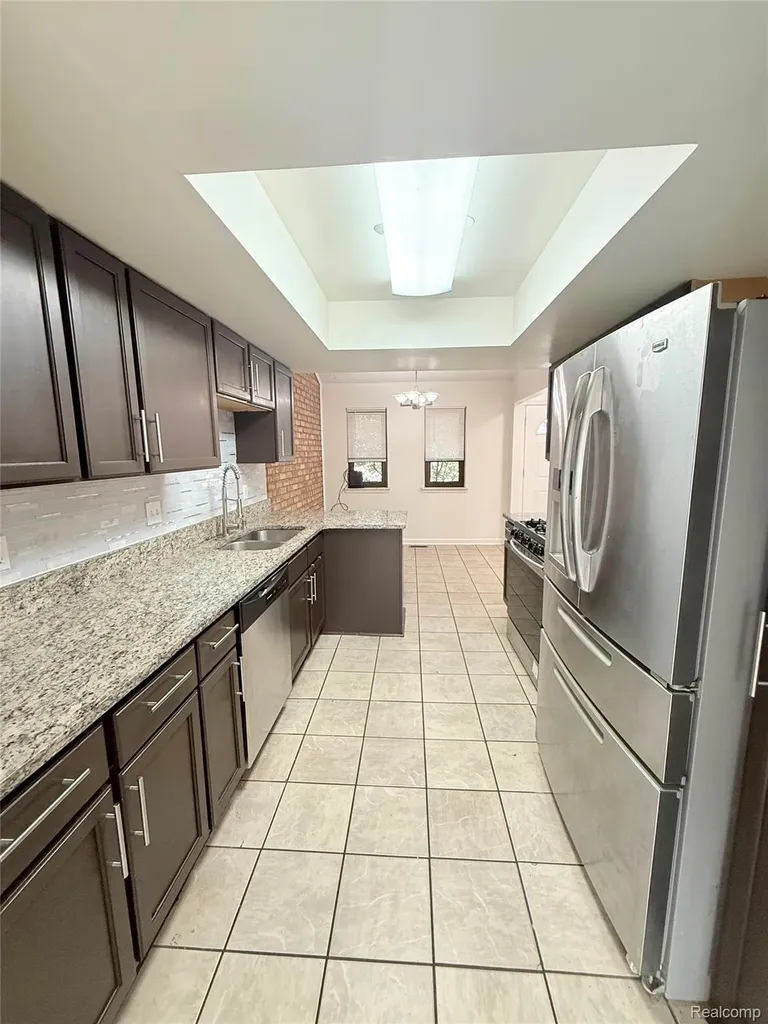 2910 Moon Lake Drive West Bloomfield Charter Township MI 48323