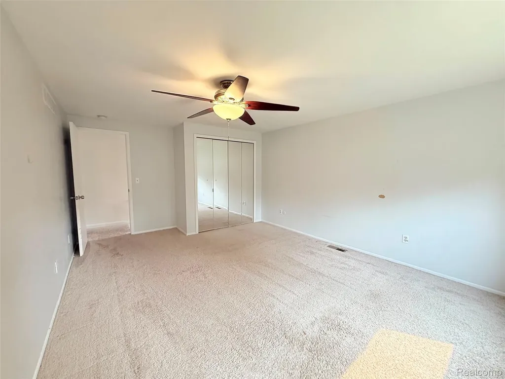2910 Moon Lake Drive West Bloomfield Charter Township MI 48323