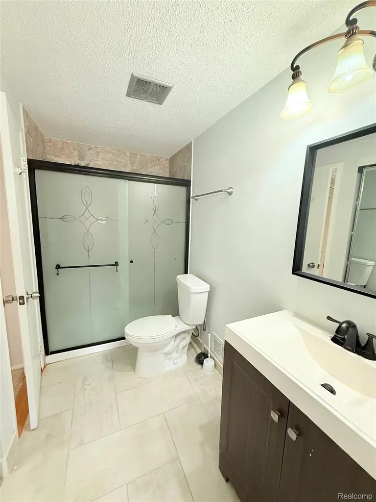 2910 Moon Lake Drive West Bloomfield Charter Township MI 48323
