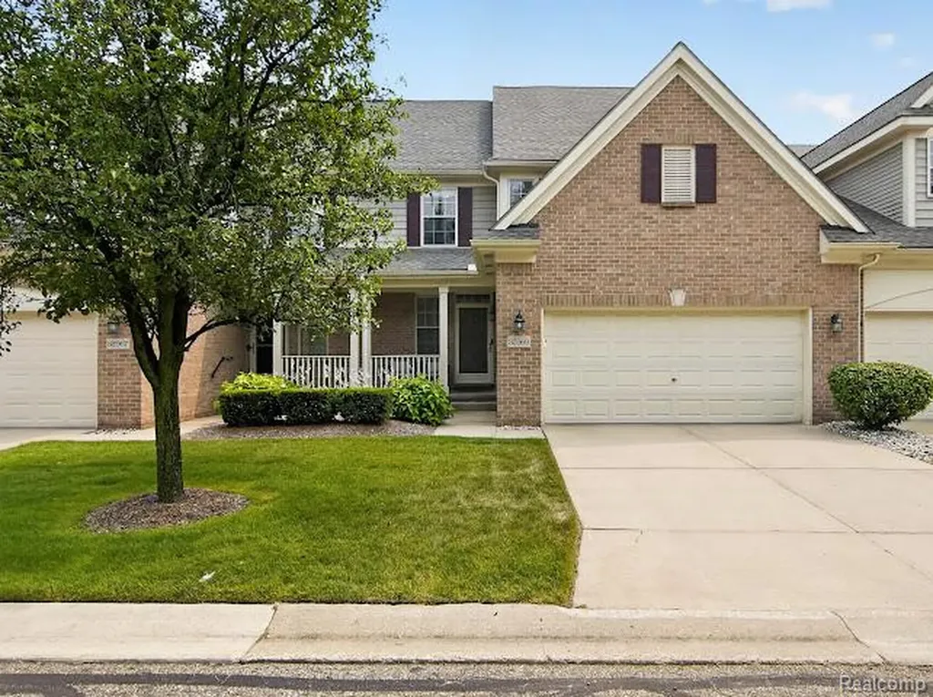 32969 Brookside Circle Livonia City MI 48152