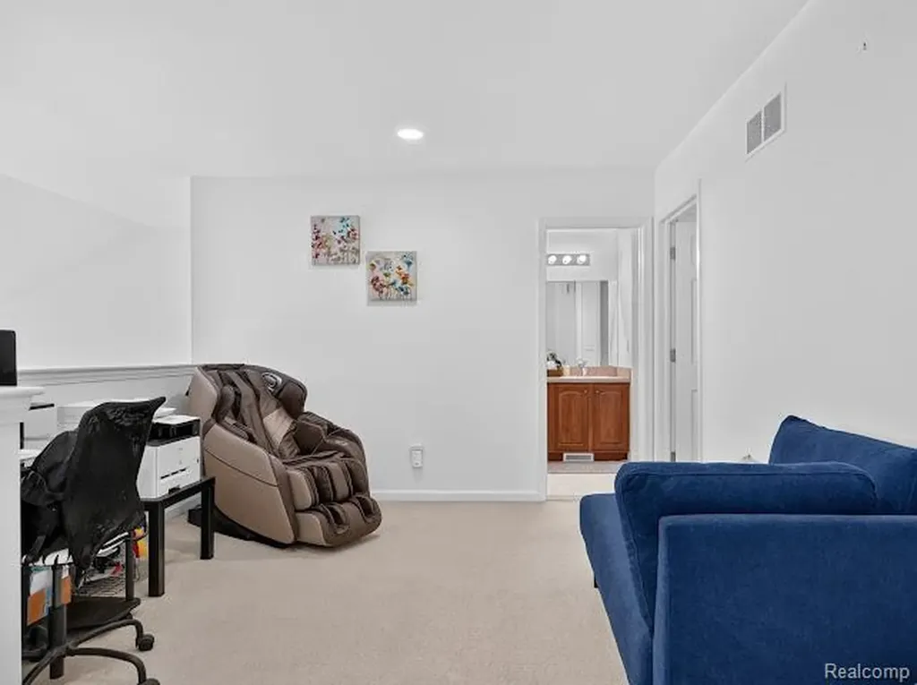 32969 Brookside Circle Livonia City MI 48152