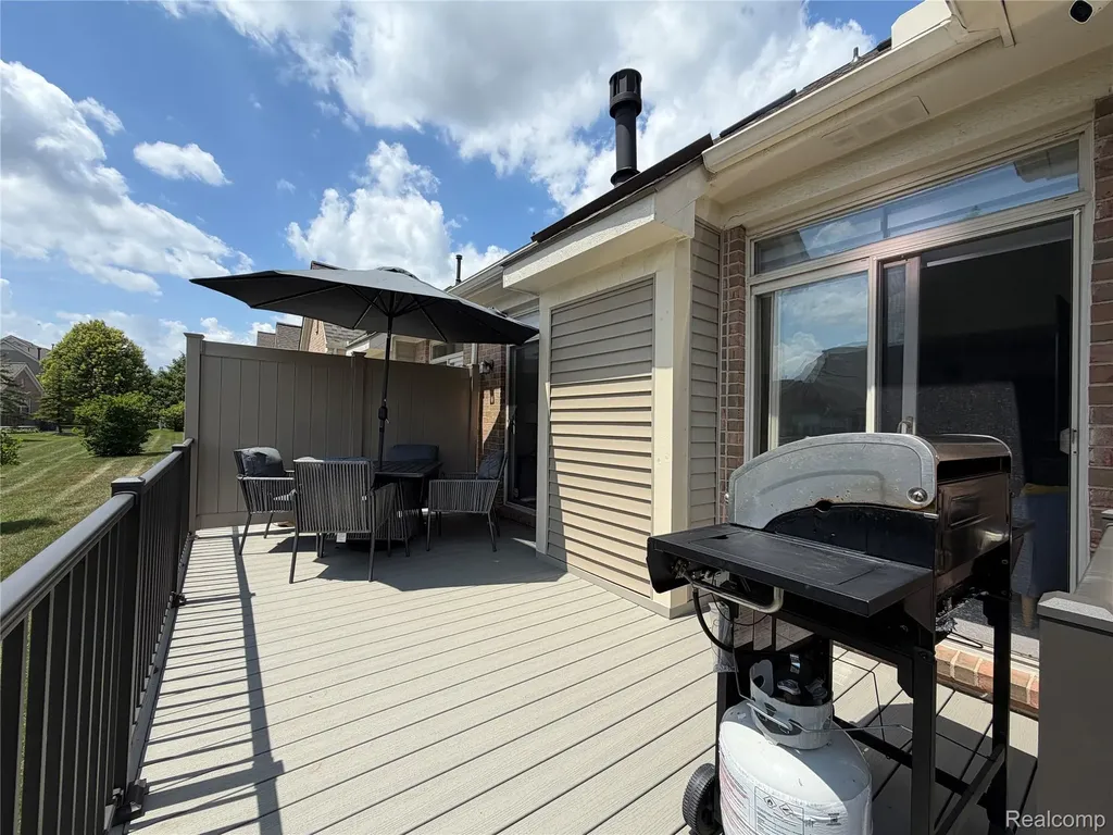 32969 Brookside Circle Livonia City MI 48152