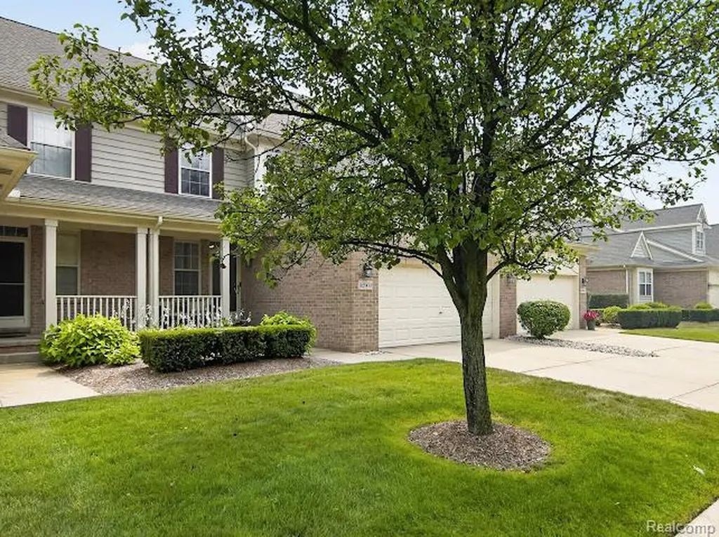 32969 Brookside Circle Livonia City MI 48152