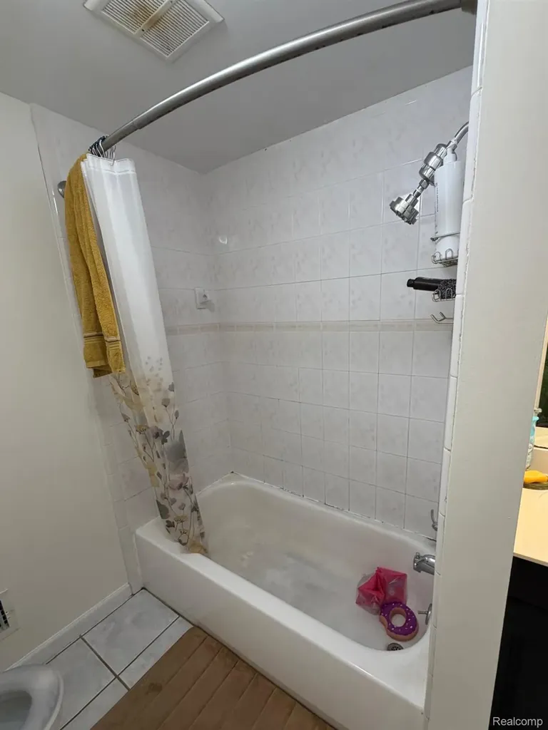 6905 Harvard Lane Canton Charter Township MI 48187