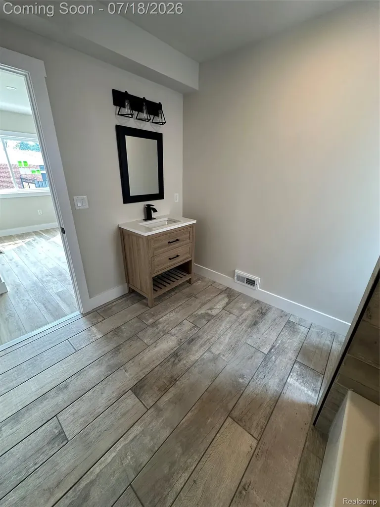 1626 Marion Avenue Lincoln Park City MI 48146