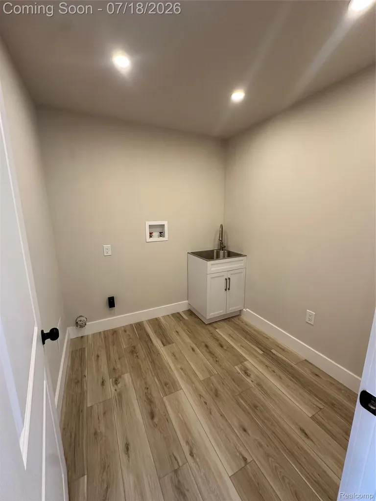 1626 Marion Avenue Lincoln Park City MI 48146