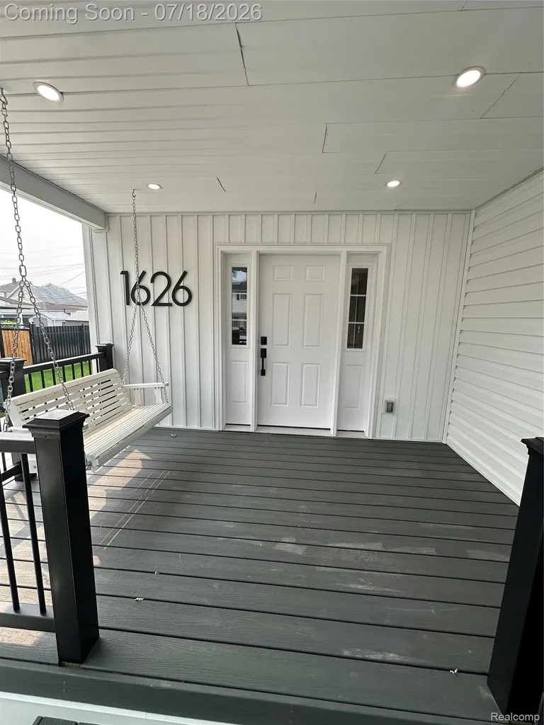 1626 Marion Avenue Lincoln Park City MI 48146