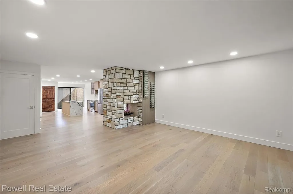 1106 Timberview Trail Bloomfield Hills City MI 48304