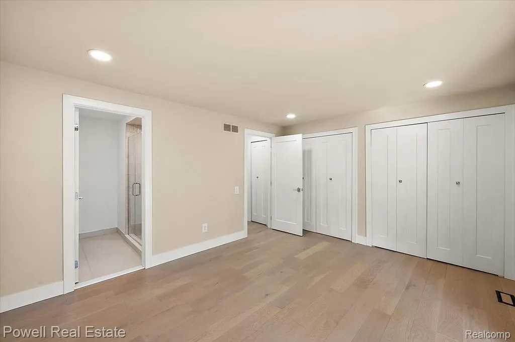 1106 Timberview Trail Bloomfield Hills City MI 48304