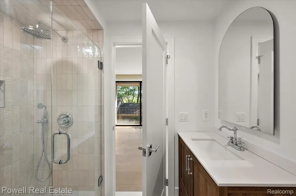 1106 Timberview Trail Bloomfield Hills City MI 48304
