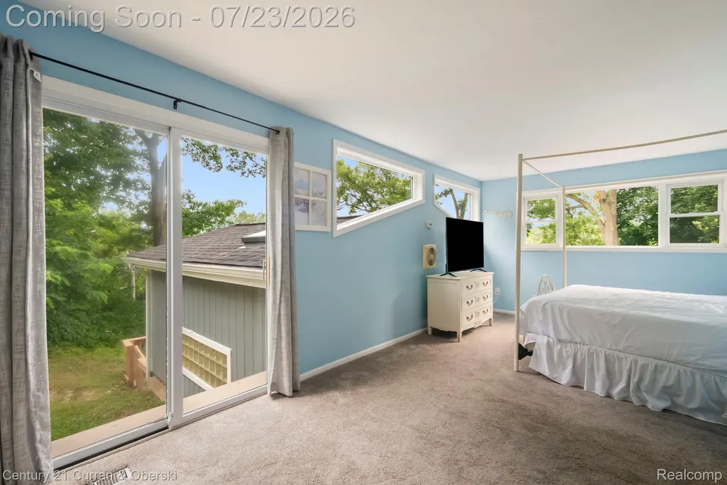 10492 Lake Shore Drive Tyrone Township MI 48430