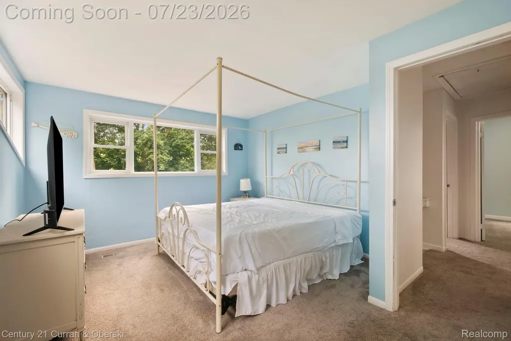 10492 Lake Shore Drive Tyrone Township MI 48430
