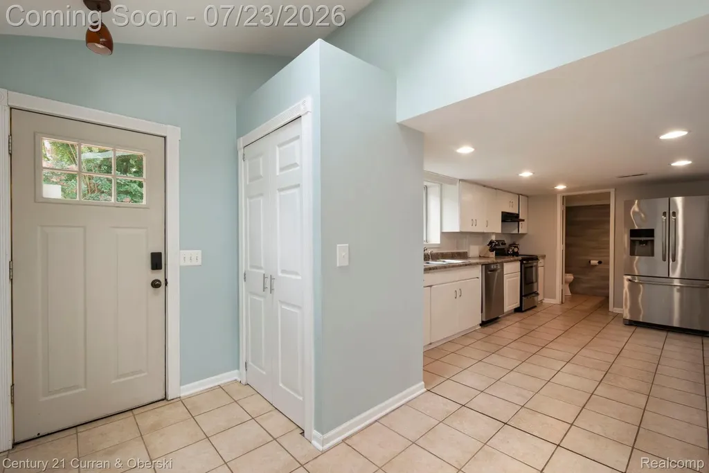 10492 Lake Shore Drive Tyrone Township MI 48430