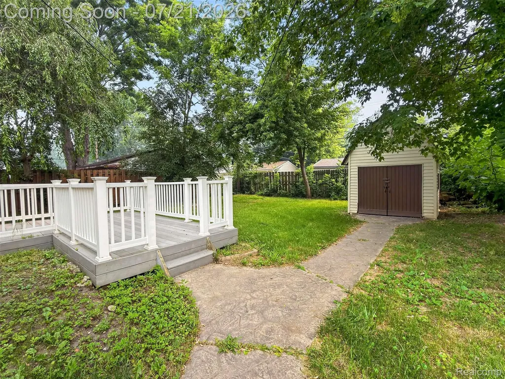 33424 Cheryl Street S Clinton Charter Township MI 48035