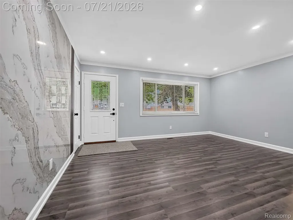 33424 Cheryl Street S Clinton Charter Township MI 48035