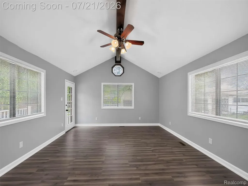 33424 Cheryl Street S Clinton Charter Township MI 48035