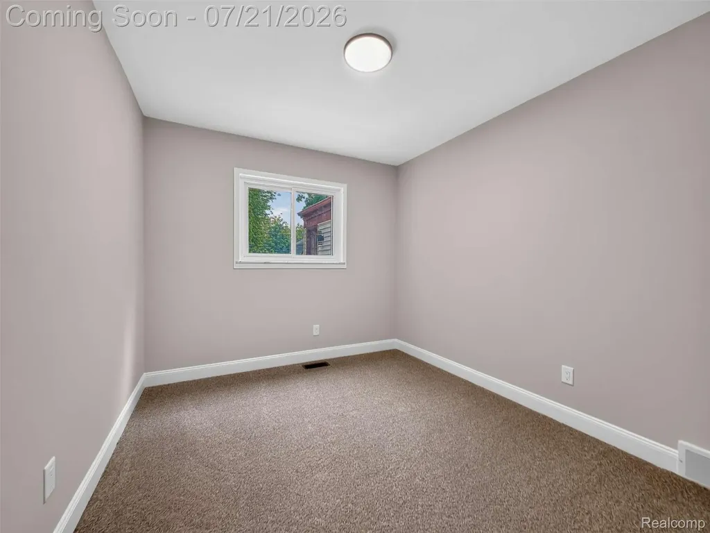 33424 Cheryl Street S Clinton Charter Township MI 48035