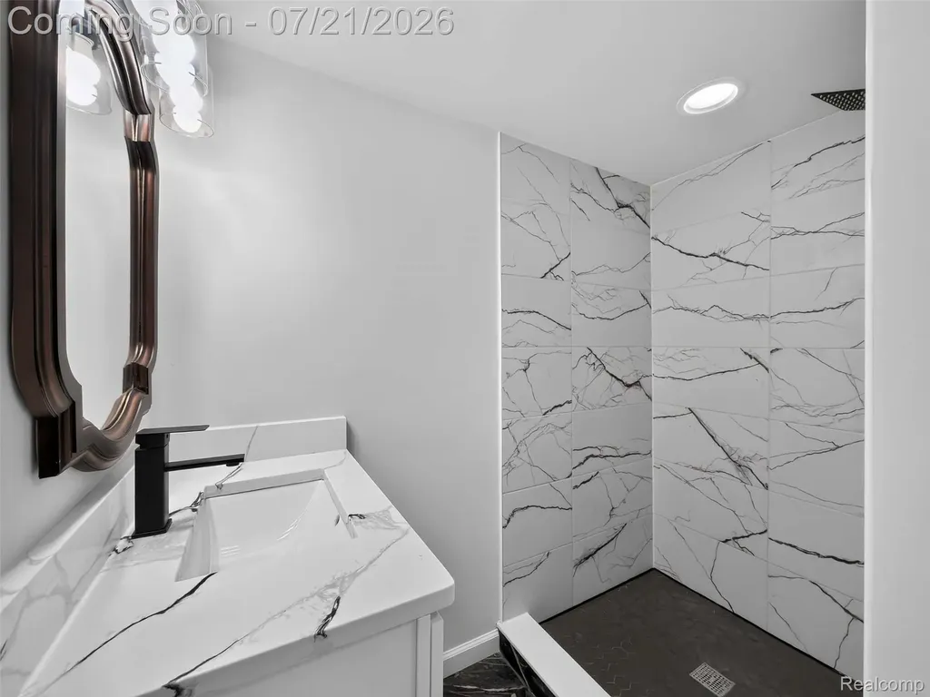 33424 Cheryl Street S Clinton Charter Township MI 48035