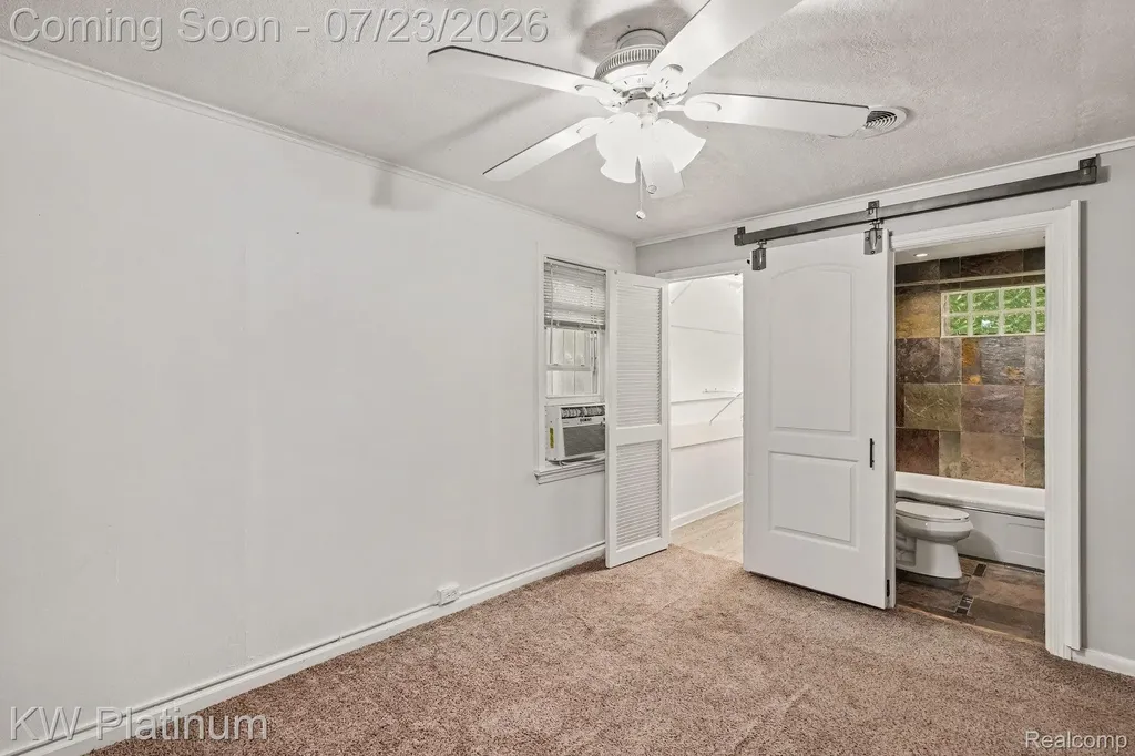 4885 Lakeshore Road Fort Gratiot Charter Township MI 48059