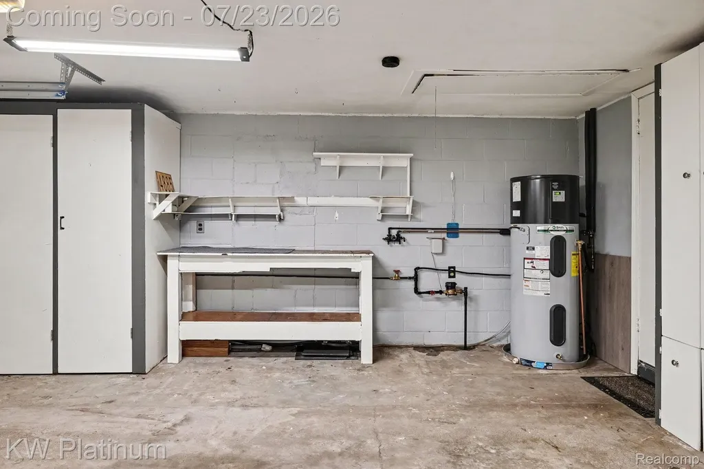 4885 Lakeshore Road Fort Gratiot Charter Township MI 48059