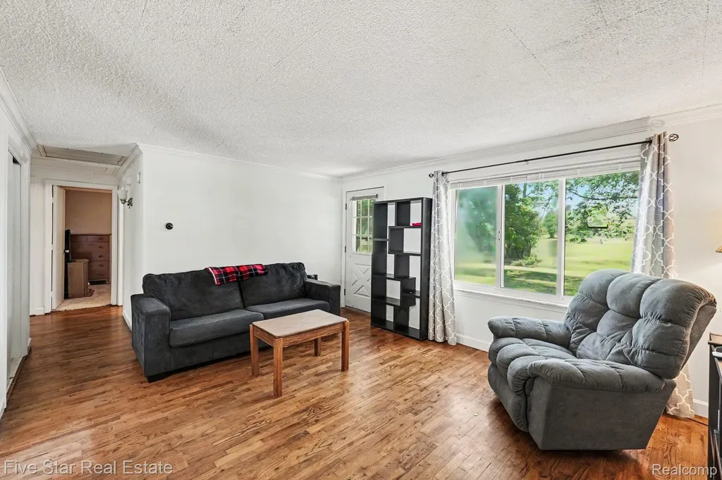 14506 Eddy Lake Road Fenton City MI 48430
