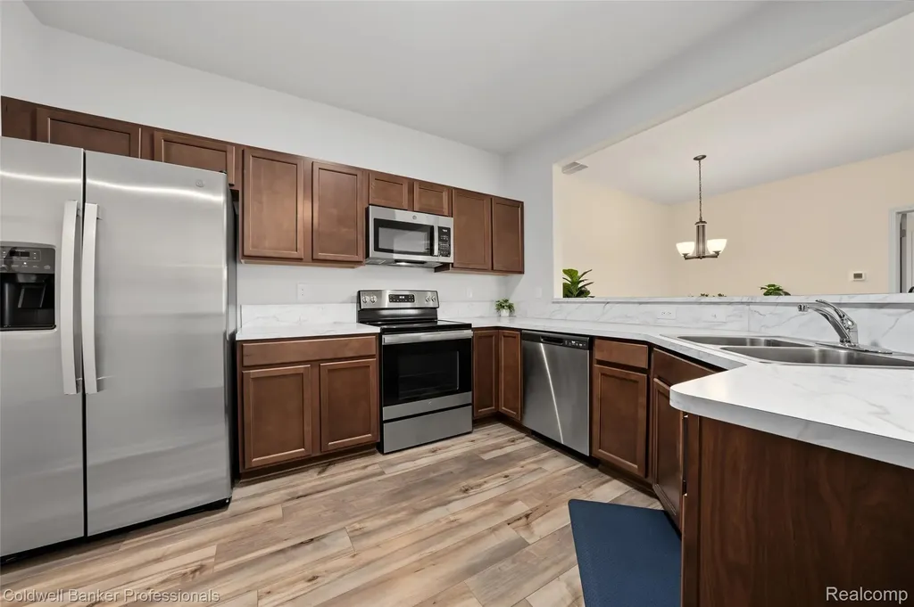 22026 Andover Drive Macomb Township MI 48042