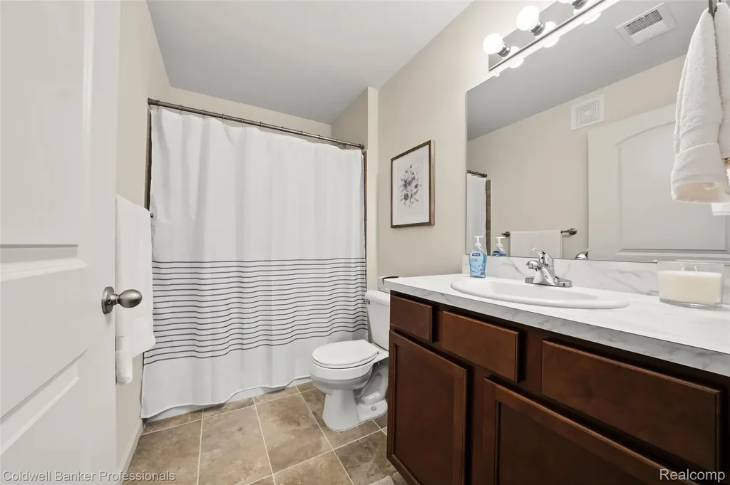 22026 Andover Drive Macomb Township MI 48042