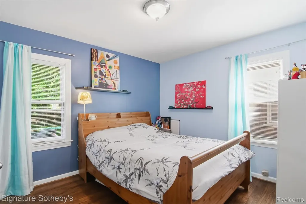 1268 Brys Drive Grosse Pointe Woods City MI 48236