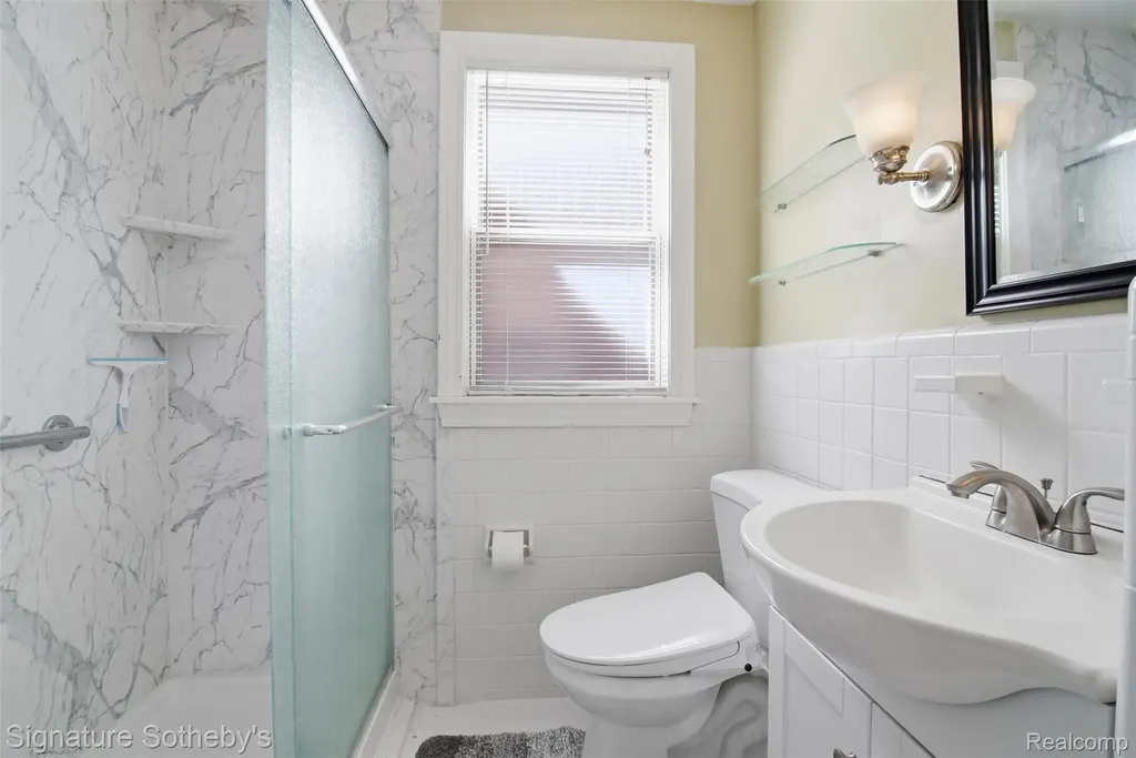 1268 Brys Drive Grosse Pointe Woods City MI 48236