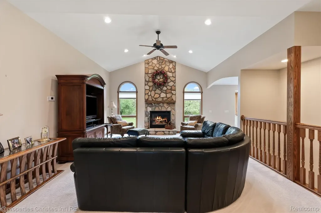 23071 Napier Road Lyon Charter Township MI 48167
