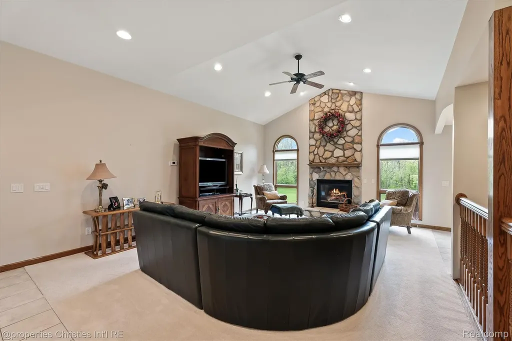 23071 Napier Road Lyon Charter Township MI 48167