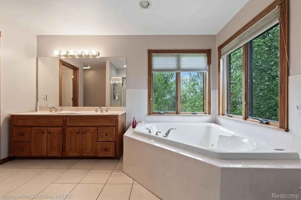 23071 Napier Road Lyon Charter Township MI 48167