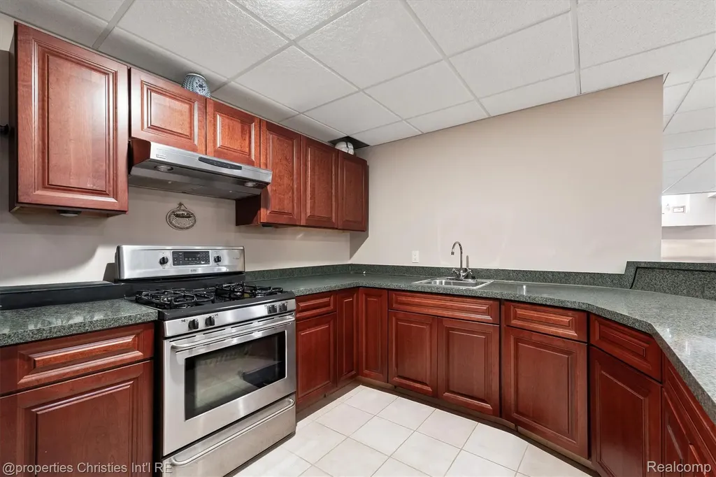 23071 Napier Road Lyon Charter Township MI 48167