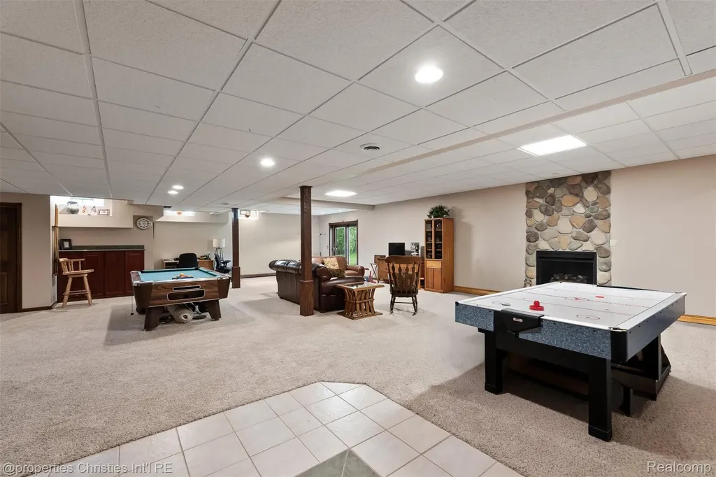 23071 Napier Road Lyon Charter Township MI 48167