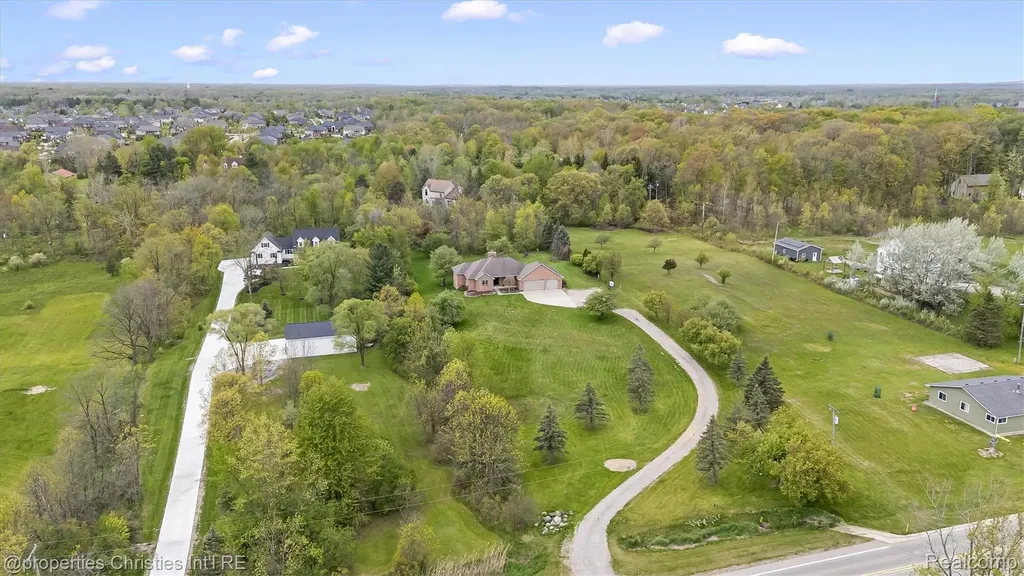23071 Napier Road Lyon Charter Township MI 48167
