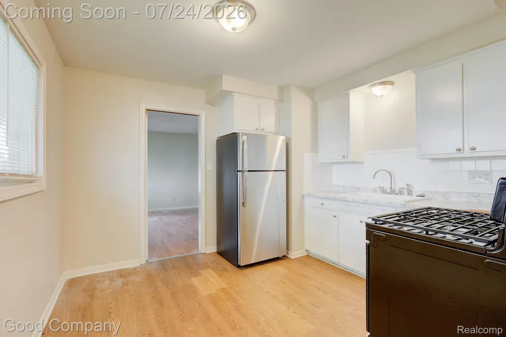 5700 Farnum Street Westland City MI 48186