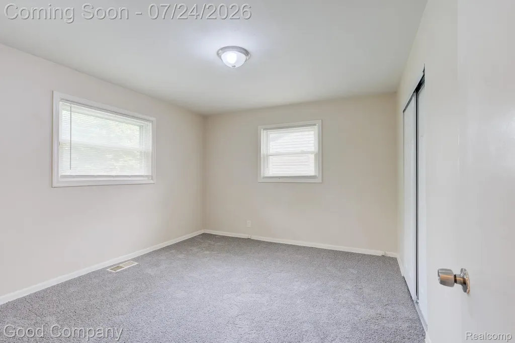 5700 Farnum Street Westland City MI 48186