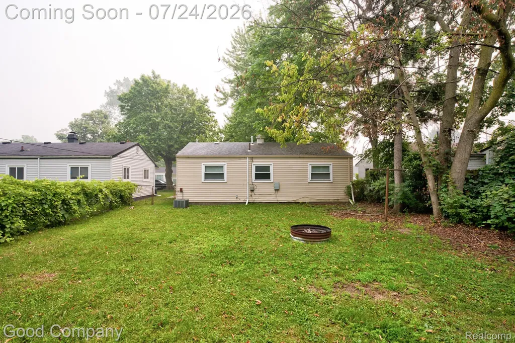 5700 Farnum Street Westland City MI 48186