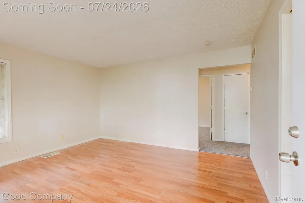 5700 Farnum Street Westland City MI 48186